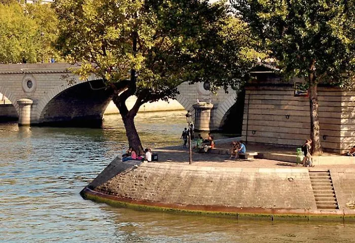 Ile Saint Louis 75004 Parigi